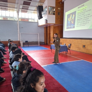 Charla de Carabineros